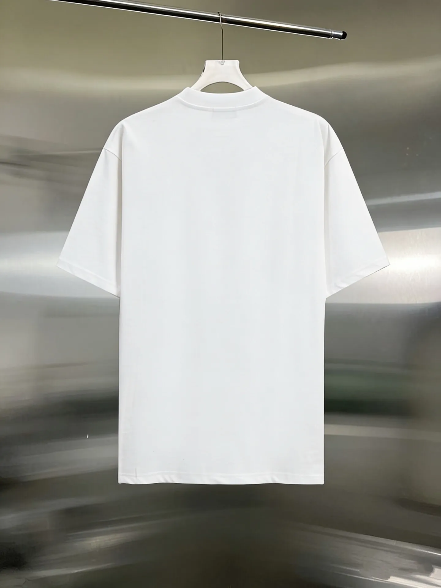 ：Moncler/ T ：300 100% ：320 ： ：White Black Size：S M L XL XXL Same Style